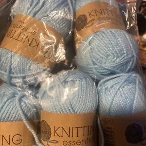 Knitting Essentials Aran Blue 5 X. 50g Balls - Picture 1 of 1
