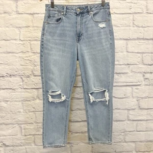 Jeans donna American Eagle 8 corti mamma vita alta effetto invecchiato lavaggio leggero - Foto 1 di 9