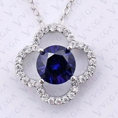 Colgante redondo de diamantes y zafiros naturales de 3,50 quilates enchapado en oro blanco de 18 quilates sin cadena Foto 1 de 4