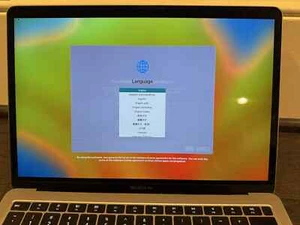 Apple MacBook Air A1932 + Apple MacBook Pro A1707 -  LOT [ AS IS / USED ] - Picture 1 of 16