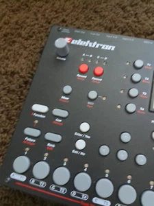 Elektron Octatrack Dynamic 8 Track Performance Sampler original model - Picture 1 of 9