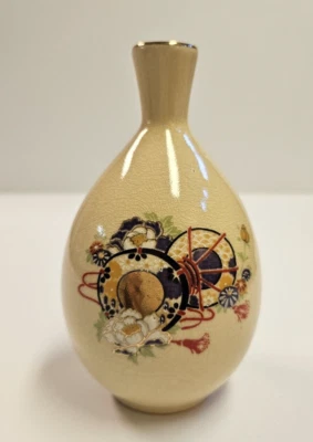 Jarrón japonés vintage miniatura de 6 pulgadas o botella de sake borde dorado Satsuma con marca Foto 1 de 4