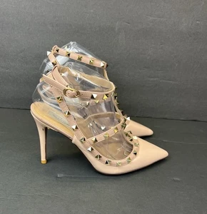 Valentino Garavani Rockstud T-strap pointed toe pump US 8.5 EU 39 - Picture 1 of 14