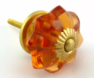 amber flower shaped cut glass drawer & cupboard door knobs brass fittings - Picture 1 of 5
