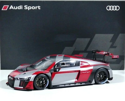 Audi R8 LMS Presentazione 2017 Warpaint 1:18 Minichamps 5021700351 - Immagine 1 di 3