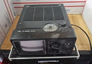 Radio AM/FM portatile Sears Go Anywhere modello 564 si accende - Foto 1 di 9