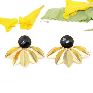Designer Flower Style Black Onyx Gold Plated Stud Earrings Gifts For Her - Picture 1 of 3