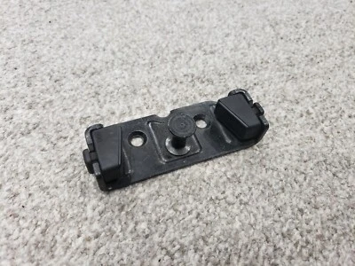 BMW 330ci 2004 cupé maletero pestillo placa golpeador fabricante original Foto 1 de 3