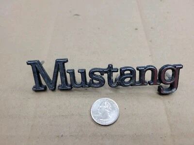 Ford OEM 1974-1978 Mustang II Front Fender Emblem Badge Logo Name D5ZB-16B114-AA - Изображение 1 из 3