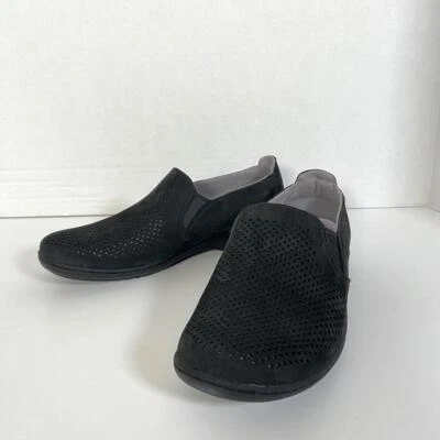 Aravon Lia Slip-On Loafers Womens 8.5 Perforated Suede Lagenlook Minimalist City - Image 1 of 4