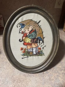 Vintage HUMMEL Framed 12" x 10" Crewel Embroidered Decorative Oval Picture - Picture 1 of 3