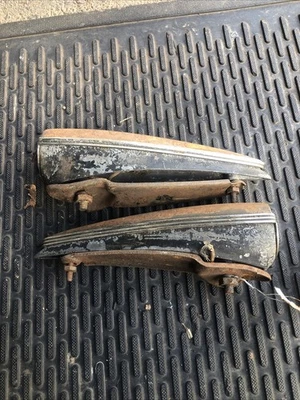 Par de luces de estacionamiento Buick Fender 1937 originales  Foto 1 de 4