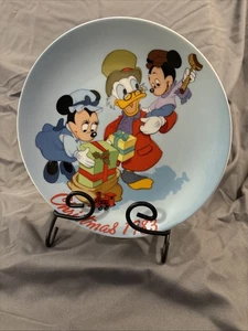 Disney Christmas 1983 Collector Plate “Scrooge’s Christmas Surprise” - Foto 1 di 4