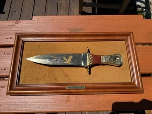 Franklin Mint The American Eagle Bowie Knife Ronald Van Ruyckevelt with Frame - Picture 1 of 4