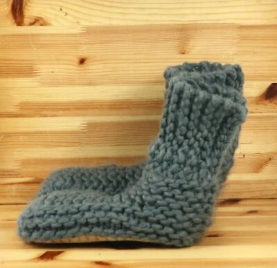 NEW Lemon Legwear Womens Hand Cable Knit Slipper Socks Sherpa Lining Gray Small  - Image 1 of 4