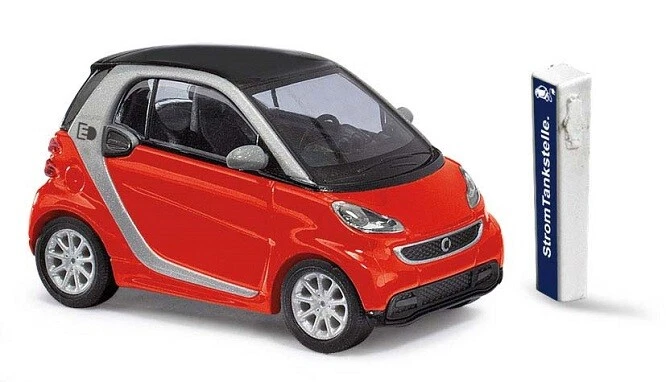 Busch 46226 - 1/87 / H0 Smart Fortwo Coupe Electric Drive Red - New - Image 1 of 1