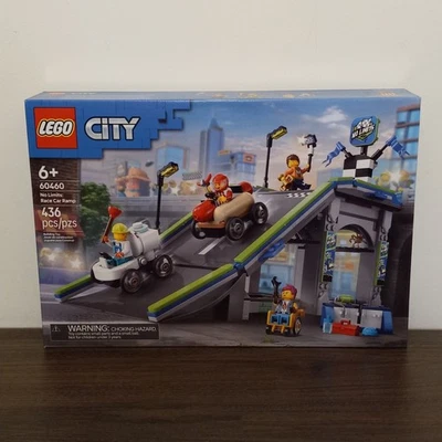 LEGO CITY: Sin límites: pista de rampa para coche de carreras (60460) nueva caja original sellada  Foto 1 de 4