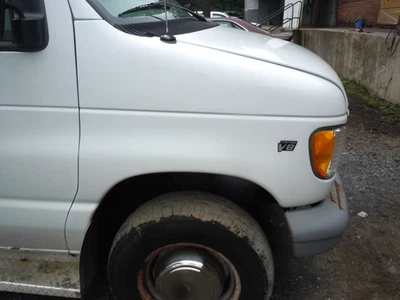1997 98 99 00 2001 Ford E-150 E-250 Fender Passenger Right RH OEM YZ - Image 1 of 2