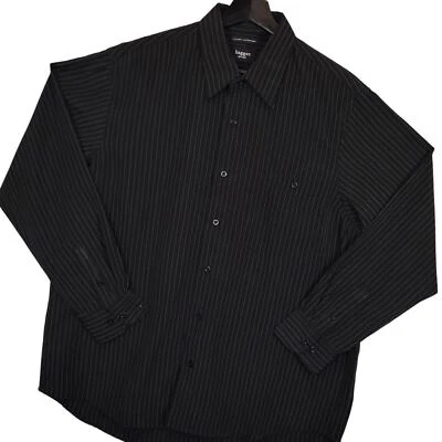 Camisa abotonada de microfibra de lujo Haggar para hombre talla grande manga larga a rayas negra Foto 1 de 4