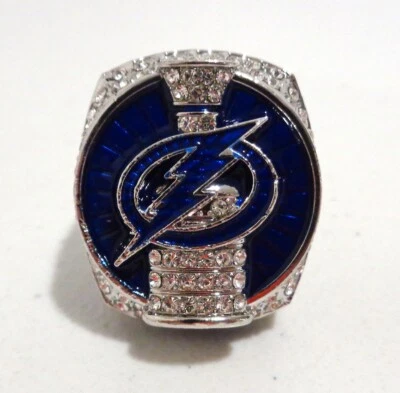 Anillo réplica campeonato Copa Stanley #77 Tampa Bay Lightning Victor Hedman #77 2020 Foto 1 de 4