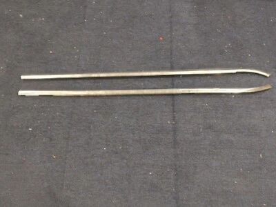 1971 1972 1973 Buick Riviera & Riviera Gran Sport Molduras de Cinturón Superior de Puerta Foto 1 de 3