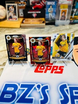 Fabio Silva  2021-22  Panini Prizm Premier Red Cracked ICE Soccer - Image 1 of 4