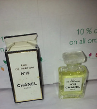 chanel No  19 eau de parfum  4 ml vintage miniature new