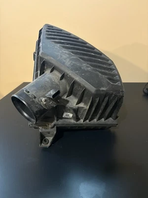 Chevrolet Traverse 2018-2023 3,6 L filtro de admisión filtro caja OEM Foto 1 de 4