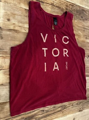 Camiseta sin mangas deportiva Victoria’s Secret / camiseta de entrenamiento espalda abierta roja. -XL Foto 1 de 3