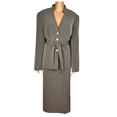 Nuevo Traje Falda LARRY LEVINE 2 PIEZAS Verde Ejército Poliéster Rayón Spandex Cinturón Talla 18 Foto 1 de 4