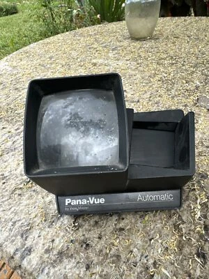 GAF PANA-VUE Automatic Lighted 2x2 Slide Viewer - Image 1 of 2