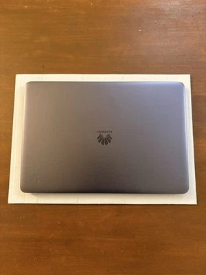 HUAWEI MateBook D 14"  - Immagine 1 di 4