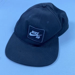 Nike SB Mütze Kappe Druckknopflasche schwarz perforiert Dri-Fit Skateboarding Patch Herren - Bild 1 von 10