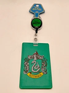 Carrete de insignia retráctil Universal Studios Harry Potter Slytherin soporte de identificación - Imagen 1 de 3