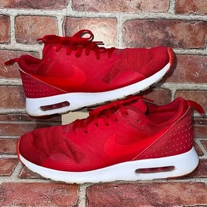 Gebraucht Nike Air Max Tavas SE University rote Turnschuhe Schuhgröße 8,5 705149-602 - Bild 1 von 8