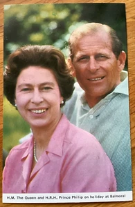 KÖNIGLICHE POSTKARTE, KÖNIGIN ELIZABETH II. & DER HERZOG VON EDINBURGH - Bild 1 von 2