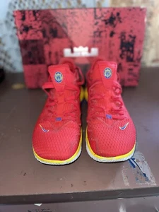 Size 10.5 - Nike LeBron 16 Low SuperBron 2019 - Picture 1 of 9