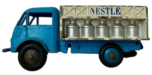 DINKY TOYS FRANCE 250 FORD NESTLE TRUCK - Picture 1 of 8