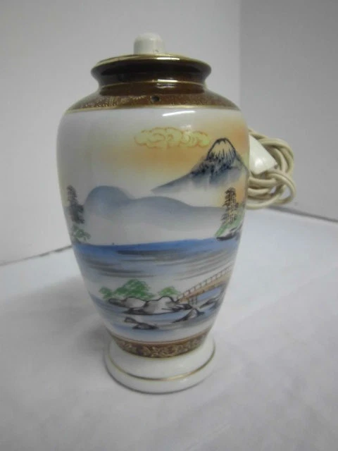 Comedor de Humo Aerozon Motivo Japonés Ánfora Porcelana Verdadero De Colección Foto 1 de 3