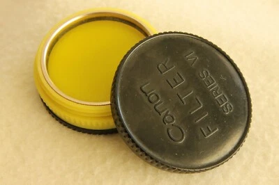 vintage Canon Rangefinder  black/yellow plastic case  for Filter series VI  - Image 1 of 4