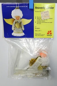 Vintage NOS Leewards HIMMLISCHES SÄNGER Weihnachtsschmuck-Set... Perlen/Pailletten - Bild 1 von 4