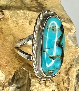 Anello Navajo vintage fatto a mano lungo ovale blu turchese gambo diviso misura 5 - Foto 1 di 17