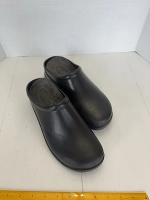 Preto. TAMANCOS FEMININOS TAMANHO 8 - Imagem 1 de 4