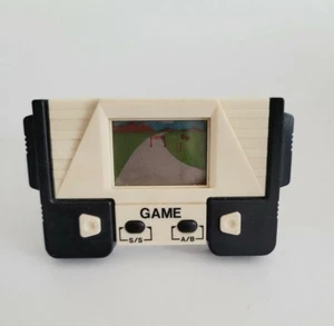 Handheld Vintage 1980's LCD Racing Video Game. TESTED! - Picture 1 of 4