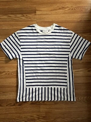 Camiseta listrada escola pública - Imagem 1 de 4