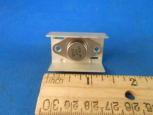 40372 RCA MOUNTED TRANSISTOR 90 MAXIMUM BREAK DOWN VOLTAGE NEW OLD STOCK - Picture 1 of 5