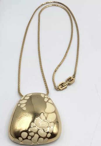 Collana con ciondolo oro smaltato alta moda firmata Givenchy