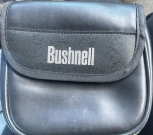 Bushnell 8 x 25 Binoculars - 340ft - Picture 1 of 3