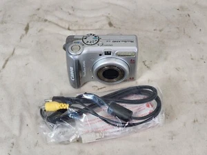 Canon Power Shot A540 Digital Camera Silver 6.0MP - "Parts Only" - Picture 1 of 9