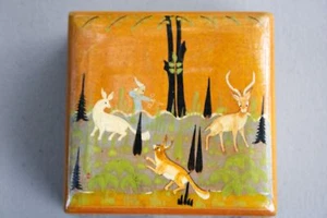 Antique Black Laquer Asian box 4 x 2 Hunting motifs - Picture 1 of 7